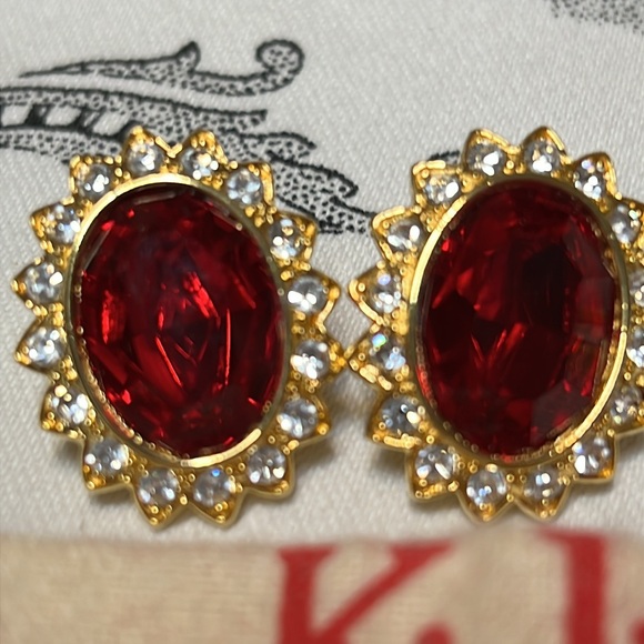 🚨🚨SOLD🚨🚨-Kenneth Jay Lane Red and Gold Earrings - Picture 2 of 3